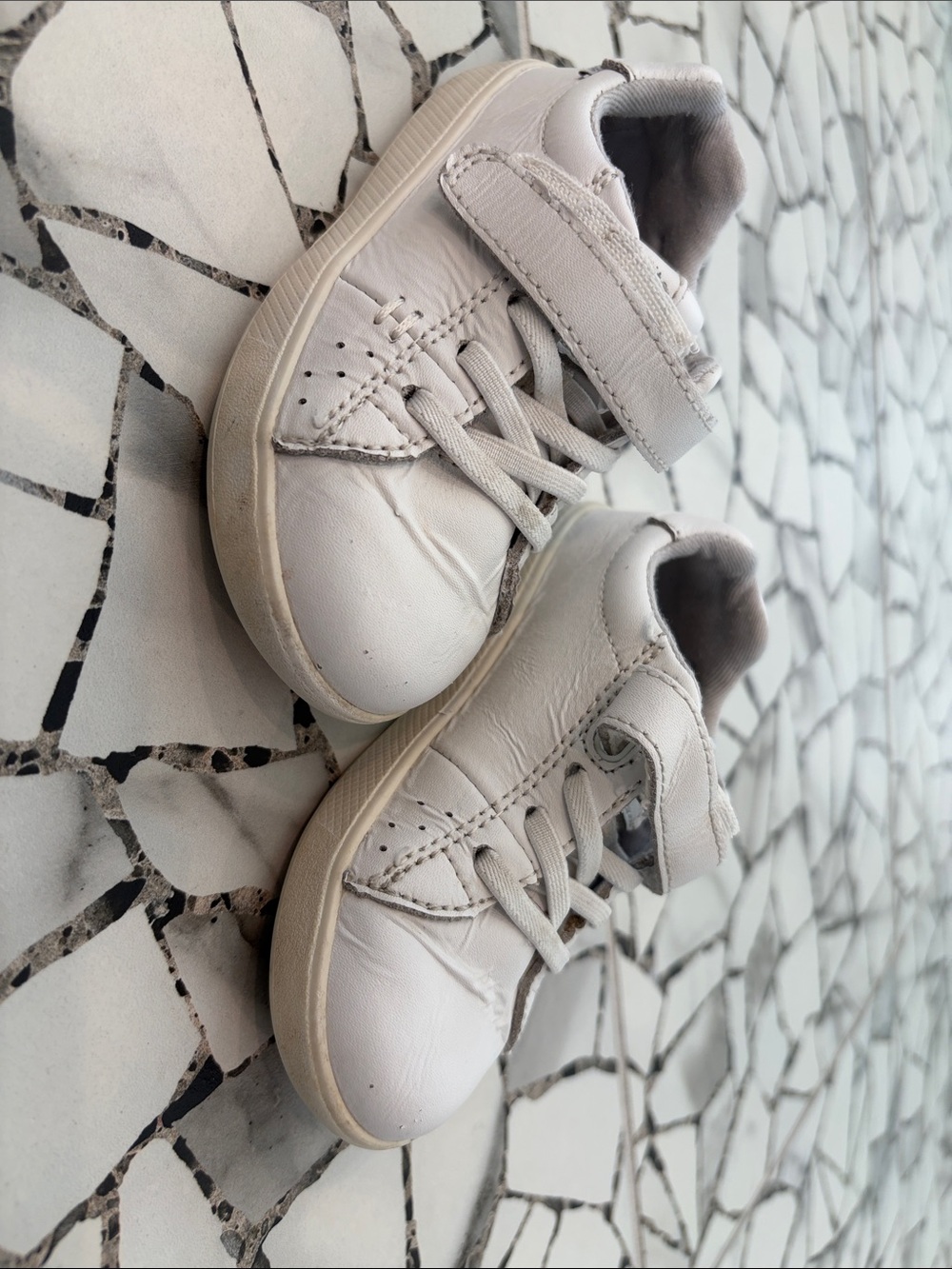 Stride Rite White Leather Toddler Sneakers with Hook-and-Loop Strap